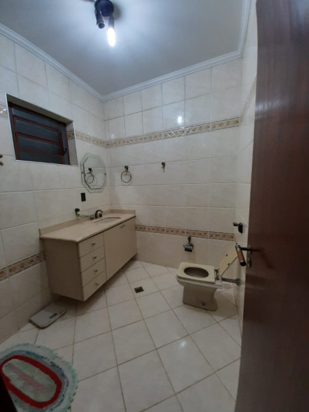 Imagem 4 da galeria do anúncio: Quarto amplo individual ao lado da Lagoa do taquaral