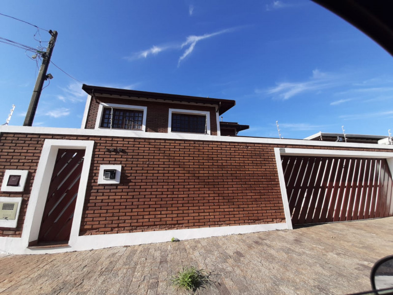 Imagem 1 da galeria do anúncio: Quarto amplo individual ao lado da Lagoa do taquaral