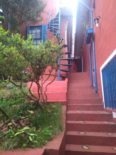 Imagem 5 da galeria do anúncio: suites mobiliadas junto ao metro