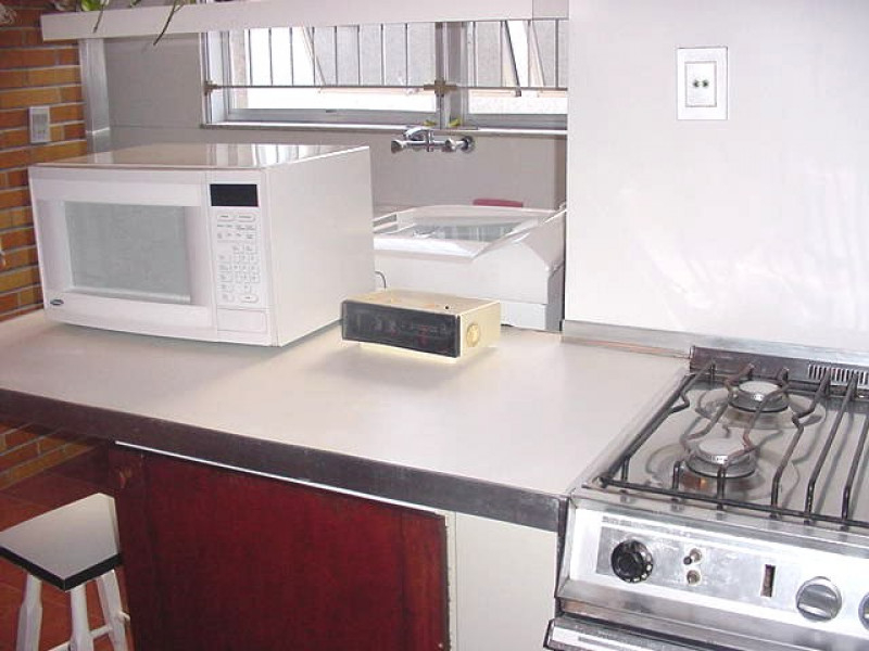 Imagem 3 da galeria do anúncio: Alugo Quarto Individual para moca- Ipanema