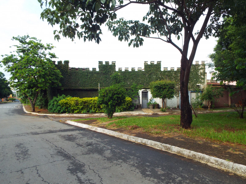 Imagem 1 da galeria do anúncio: Residencial Feminino Castelinho