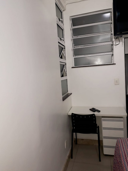 Imagem 4 da galeria do anúncio: Alugo Suíte DCE de alto padrão no Centro