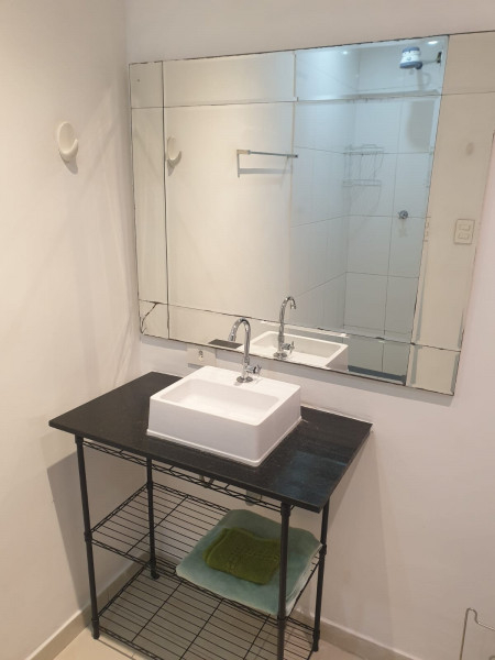 Imagem 6 da galeria do anúncio: Quarto Amplo - METRÔ, McDONALDS, 2 SMARTFIT, 2 SHOPPINGs