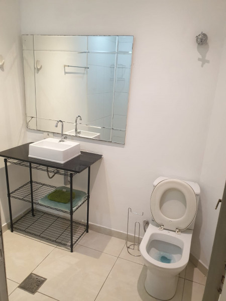 Imagem 4 da galeria do anúncio: Quarto Amplo - METRÔ, McDONALDS, 2 SMARTFIT, 2 SHOPPINGs