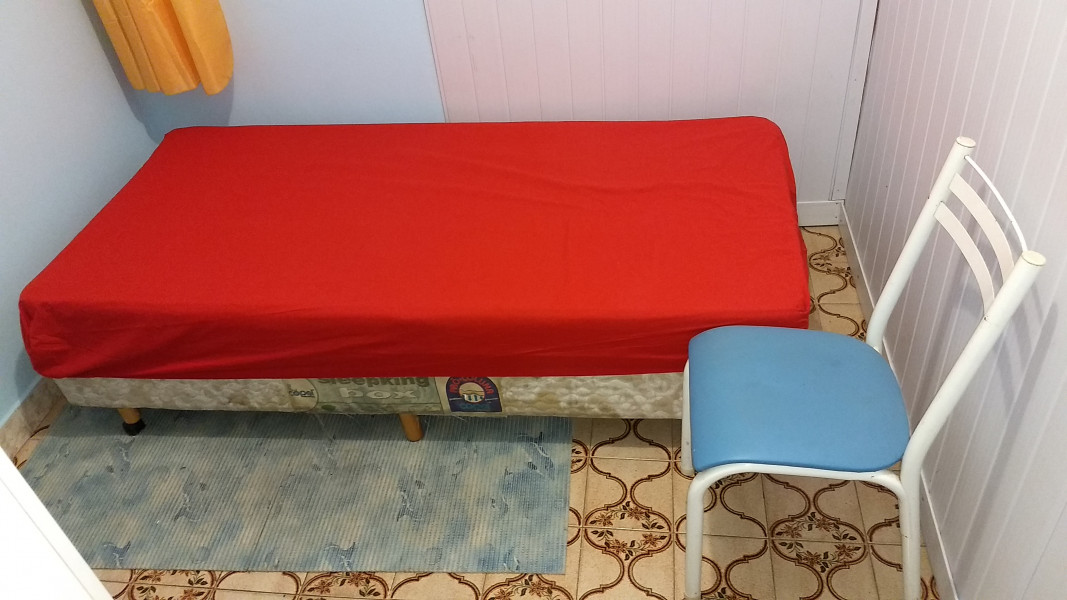 Imagem 2 da galeria do anúncio: Alugo Quarto11947175544Lina