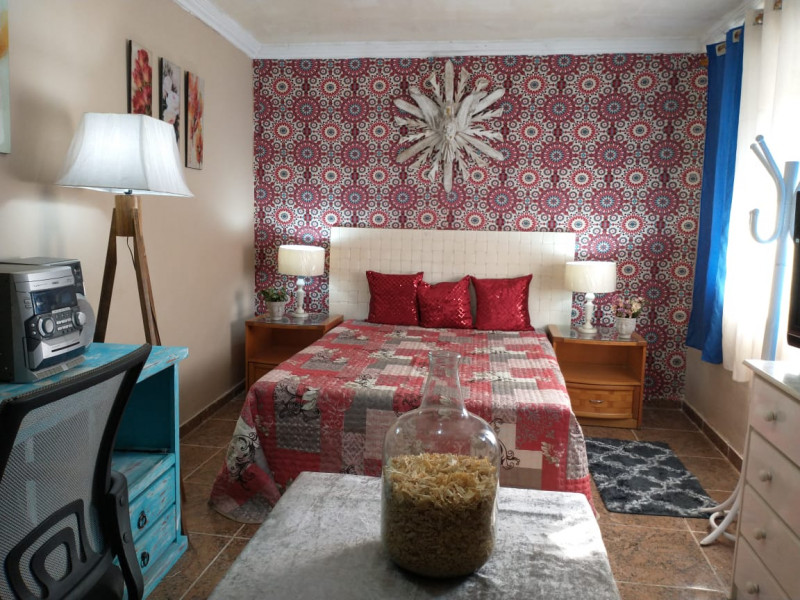 Imagem 20 da galeria do anúncio: ALUGO EXCELENTE QUARTO A PESSOAS EXIGENTES NO CENTRO