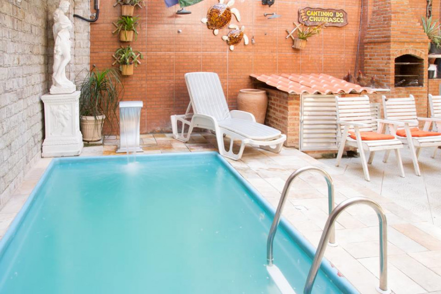 Imagem 13 da galeria do anúncio: ALUGO EXCELENTE QUARTO A PESSOAS EXIGENTES NO CENTRO