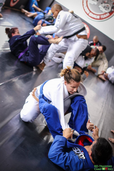 Imagem 18 da galeria do anúncio: QUARTO COMPARTILHADO MASCULINO E FEMININO EM COPACABANA!