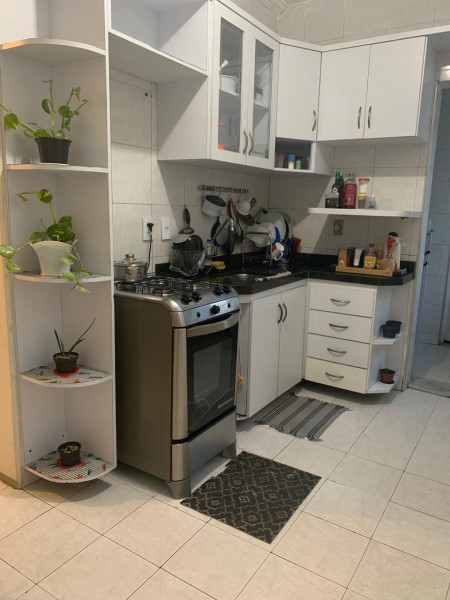 Imagem 17 da galeria do anúncio: Quarto com suite e tv!!