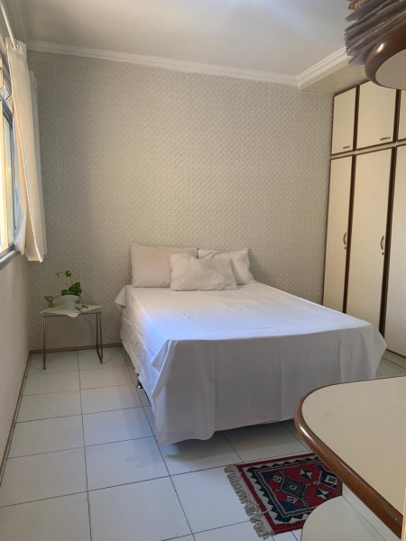 Imagem 1 da galeria do anúncio: Quarto com suite e tv!!