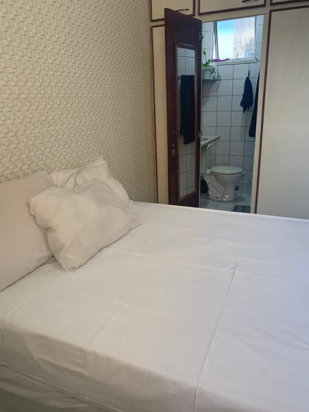 Imagem 2 da galeria do anúncio: Quarto com suite e tv!!