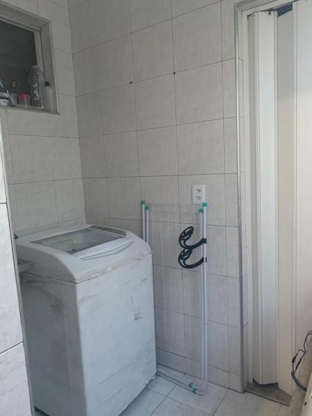 Imagem 19 da galeria do anúncio: Quarto com suite e tv!!