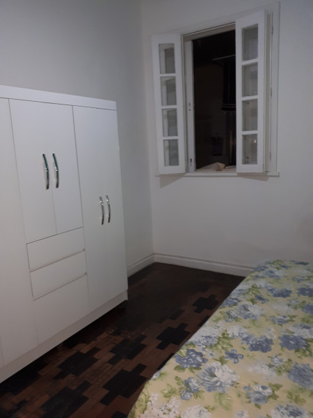 Imagem 3 da galeria do anúncio: Alugo um quarto em minha residência de preferência estudante