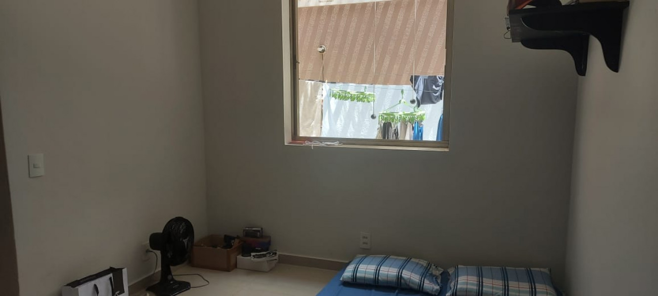 Imagem 2 da galeria do anúncio: Quarto na QI 5 LAGO SUL