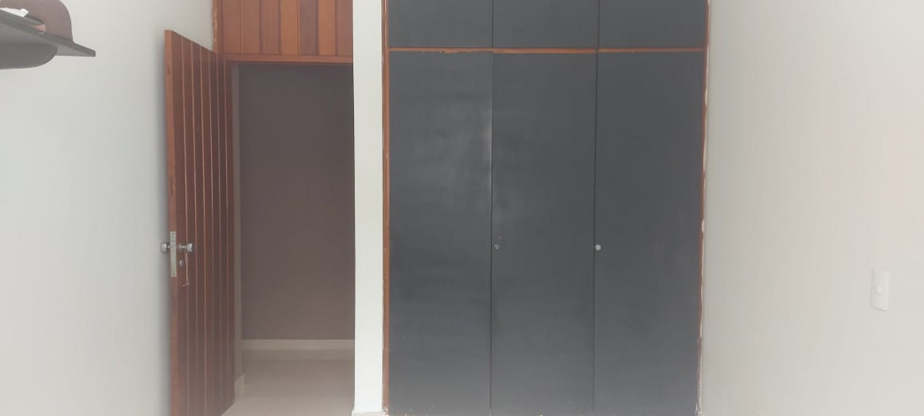 Imagem 4 da galeria do anúncio: Quarto na QI 5 LAGO SUL