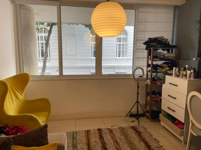 Imagem 7 da galeria do anúncio: Quarto grande na quadra da praia!