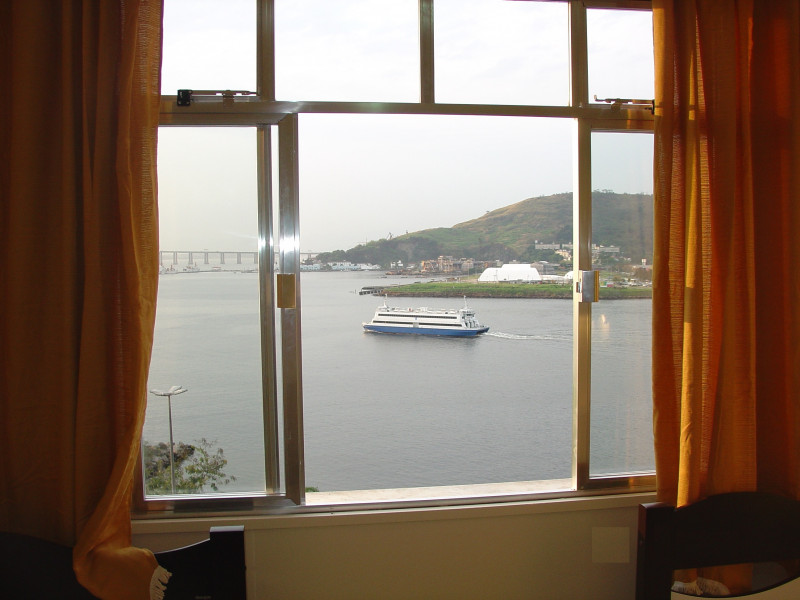 Imagem 1 da galeria do anúncio: REPUBLICA Feminina de FRENTE AO MAR (Individual e Compart.)