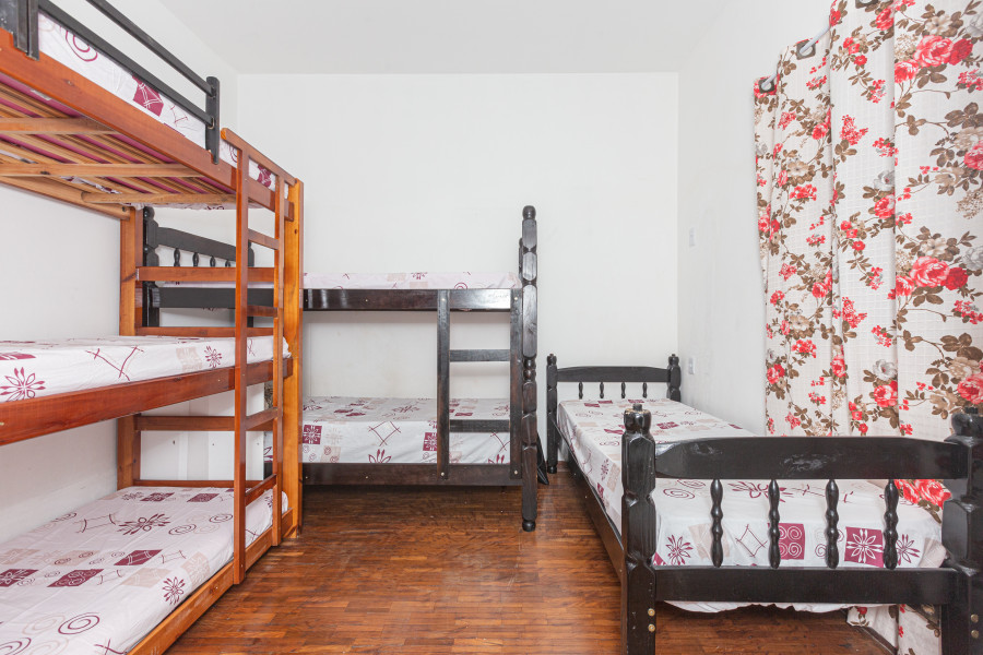 Imagem 13 da galeria do anúncio: ALUGUEL DE QUARTOS próximo ao Centro....