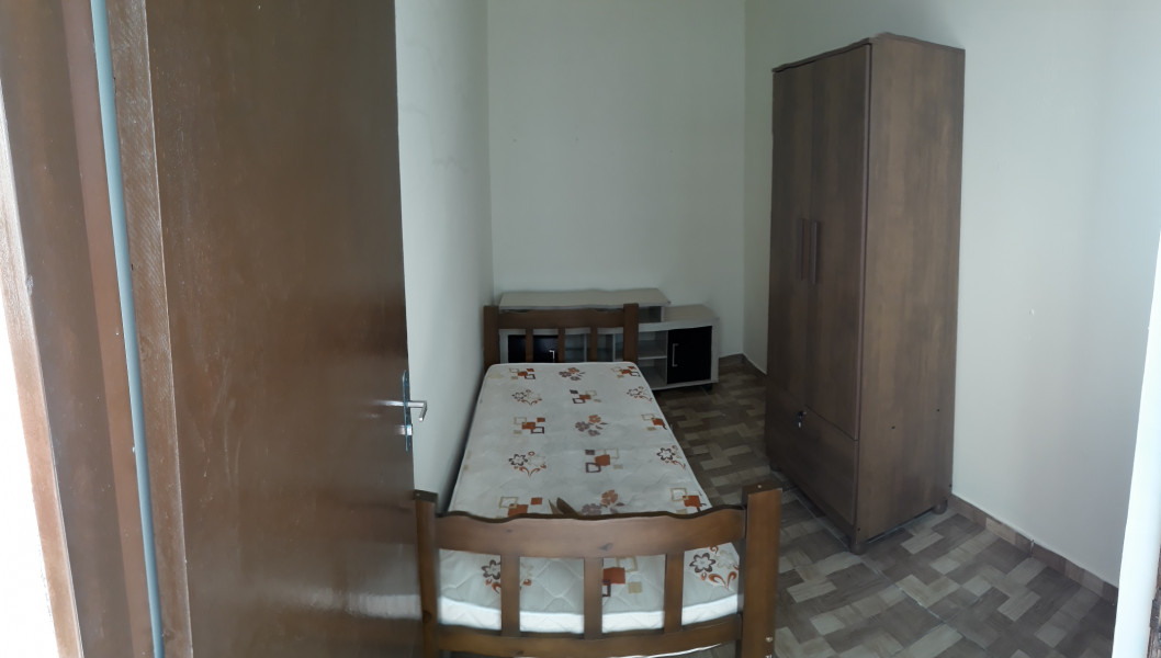 Imagem 4 da galeria do anúncio: ALUGUEL DE QUARTOS próximo ao Centro....