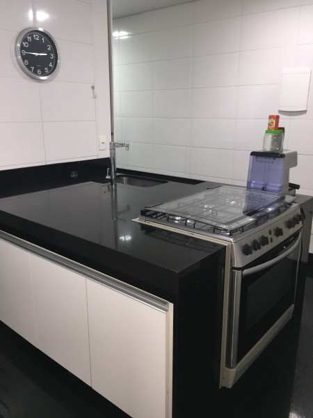 Imagem 9 da galeria do anúncio: Alugo Suíte DCE de alto padrão no Centro