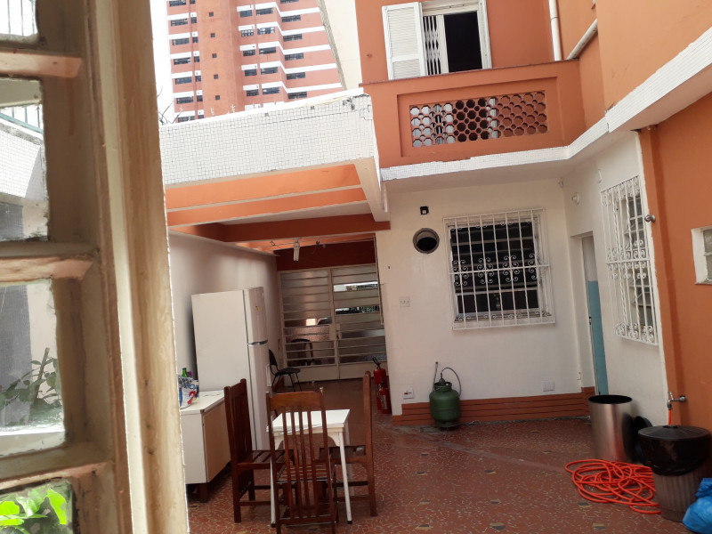 Imagem 12 da galeria do anúncio: Coliving  para estudantes Lapa SP Masculino Mobiliado Trem