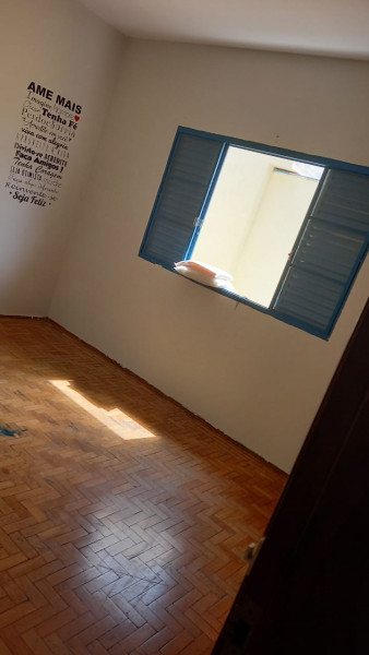 Imagem 6 da galeria do anúncio: Aluguel de quarto mobiliado com Guarda Roupas Embutido