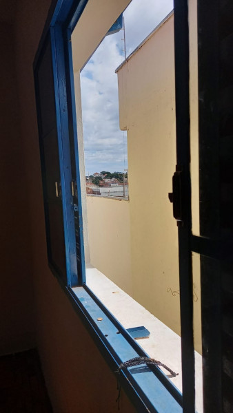 Imagem 5 da galeria do anúncio: Aluguel de quarto mobiliado com Guarda Roupas Embutido