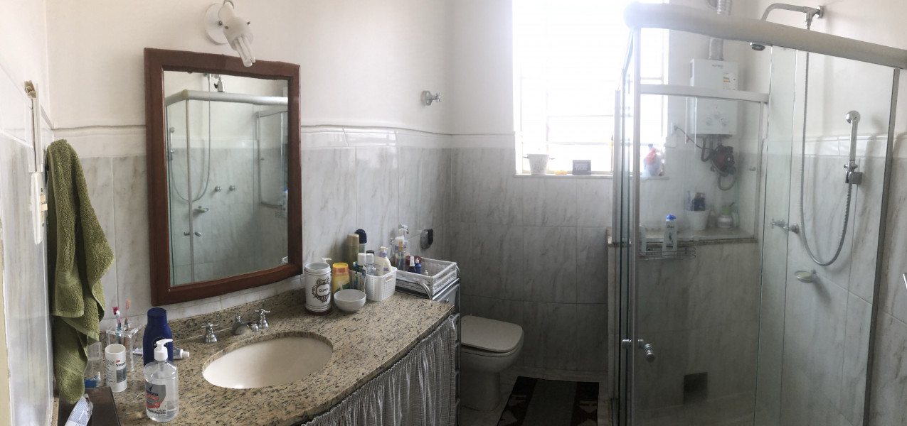 Imagem 5 da galeria do anúncio: Quarto amplo em casa colonial em Laranjeiras