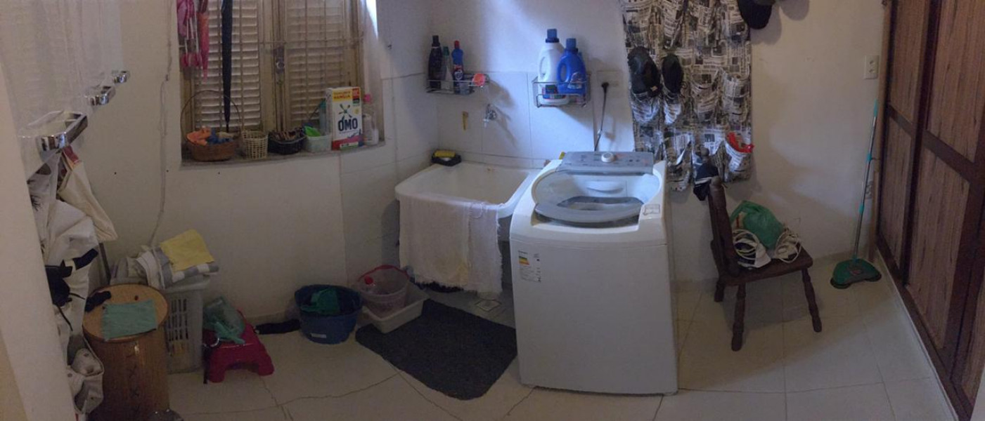 Imagem 14 da galeria do anúncio: Quarto amplo em casa colonial em Laranjeiras