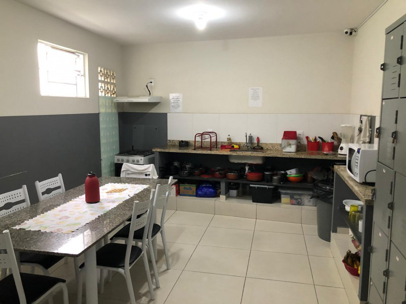 Imagem 9 da galeria do anúncio: Quarto Individual Mobiliado