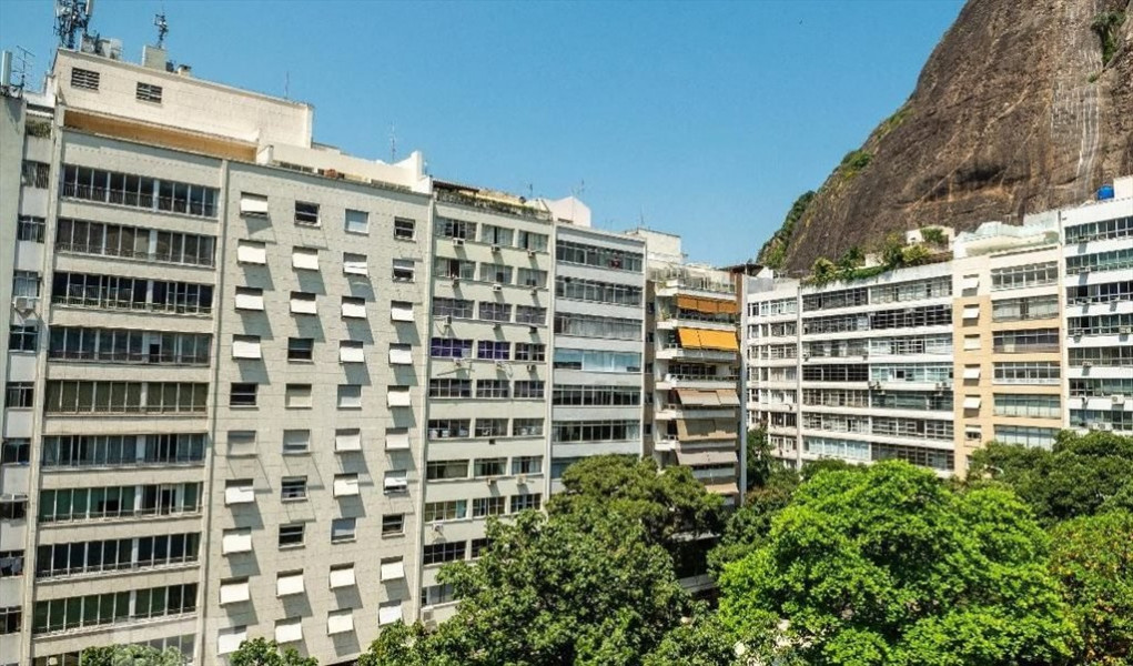 Imagem 17 da galeria do anúncio: Quarto com vista p/ a montanha em frente ao Metro Cantagalo