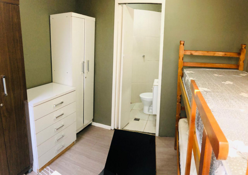 Imagem 3 da galeria do anúncio: ALUGUEL DE QUARTOS E VAGAS FEMININAS EM SP, AO LADO DO METRO