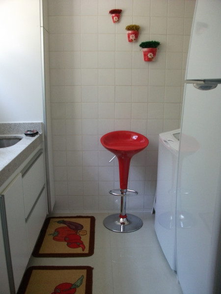 Imagem 11 da galeria do anúncio: R$700,00Quarto de solteiro,Arejado ,Iluminado.