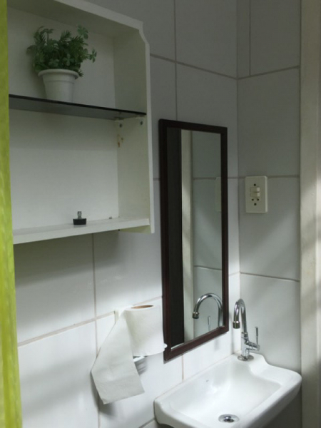 Imagem 6 da galeria do anúncio: Suíte a 2 quadras da beira mar