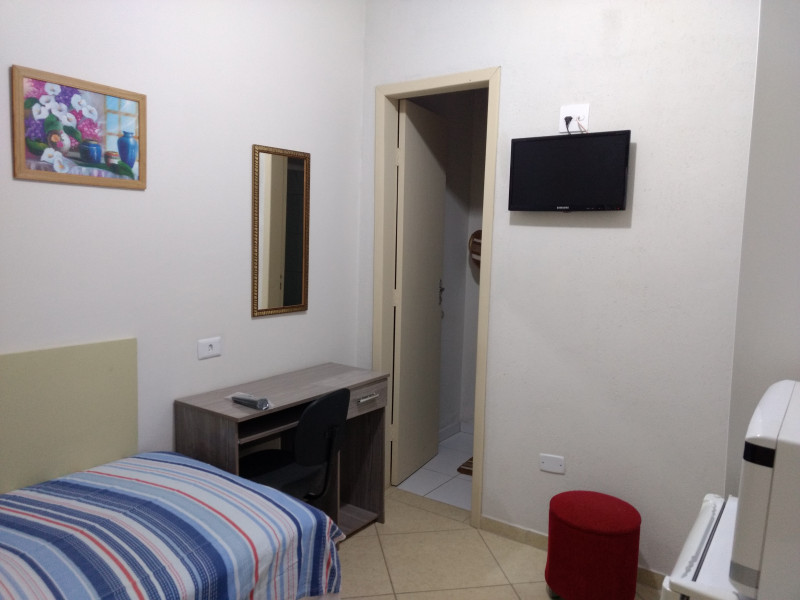 Imagem 6 da galeria do anúncio: Quarto suite no jardim das Américas