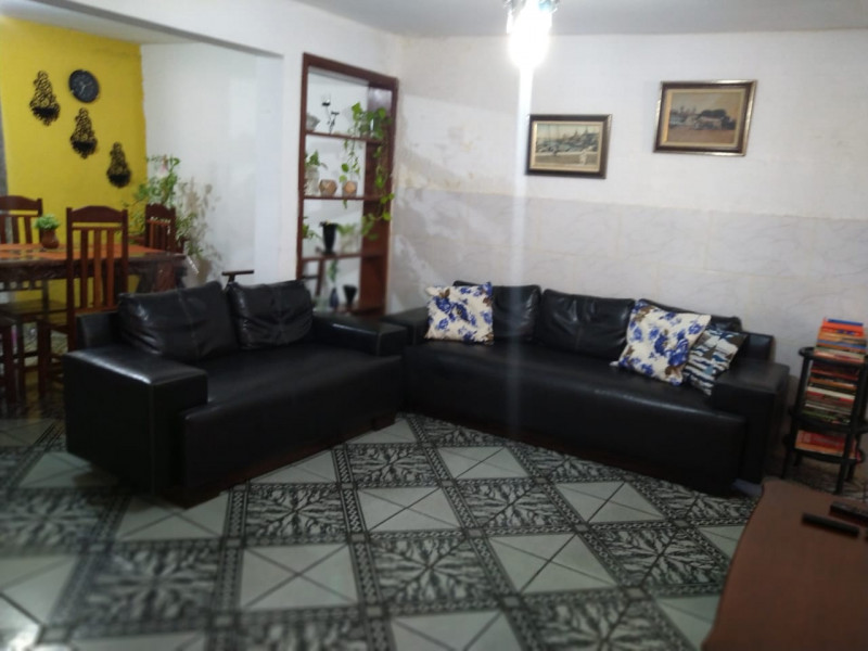 Imagem 3 da galeria do anúncio: Quarto Casa Pensão Mobiliado , bairro Umarizal prox a Doc