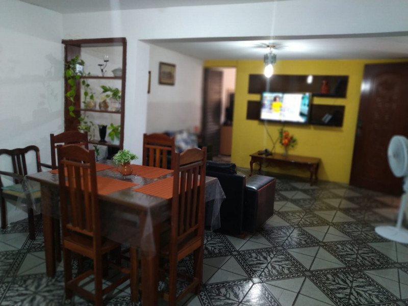 Imagem 8 da galeria do anúncio: Quarto Casa Pensão Mobiliado , bairro Umarizal prox a Doc