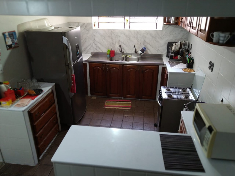 Imagem 10 da galeria do anúncio: Quarto Casa Pensão Mobiliado , bairro Umarizal prox a Doc