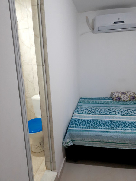 Imagem 1 da galeria do anúncio: dividir  apt com mulher