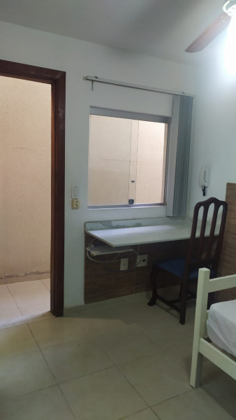 Imagem 1 da galeria do anúncio: Suítes mobiliadas individuais