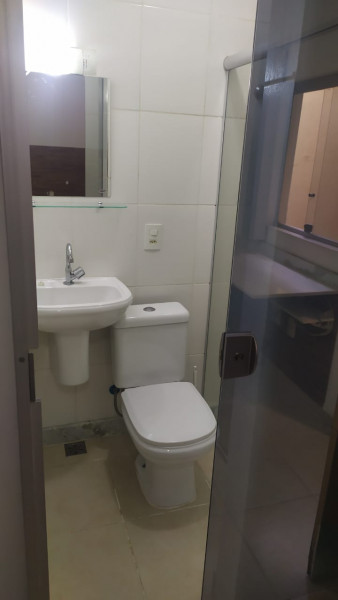 Imagem 4 da galeria do anúncio: Suítes mobiliadas individuais