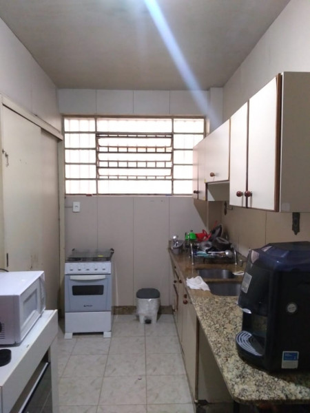 Imagem 13 da galeria do anúncio: QUARTO FEMININO COM ÁREA PRIVATIVA -PRAÇA DA LIBERDADE