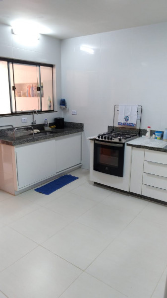 Imagem 8 da galeria do anúncio: Quartos mobiliados- ambiente tranquilo Londrina