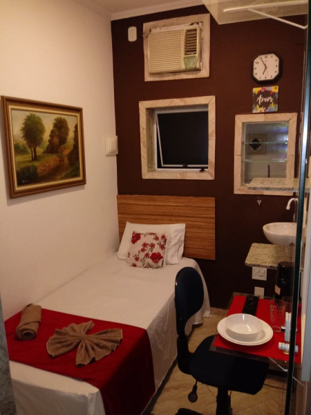 Imagem 7 da galeria do anúncio: Quarto individual mobiliado com mini cozinha