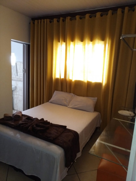 Imagem 5 da galeria do anúncio: Quarto individual mobiliado com mini cozinha