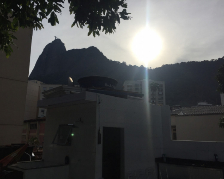 Imagem 18 da galeria do anúncio: Imperdível casa no coração do humaitá.(leia a desrição