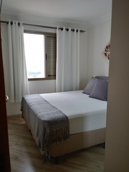 Imagem 1 da galeria do anúncio: Quartos Individuais e Suite  Mobiliados e Decorados