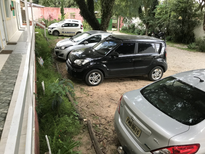 Imagem 3 da galeria do anúncio: esrudio mobiliado na Caputera. É lindo aqui!