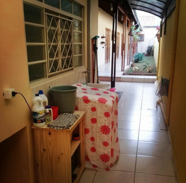 Imagem 2 da galeria do anúncio: Quarto com banheiro individual