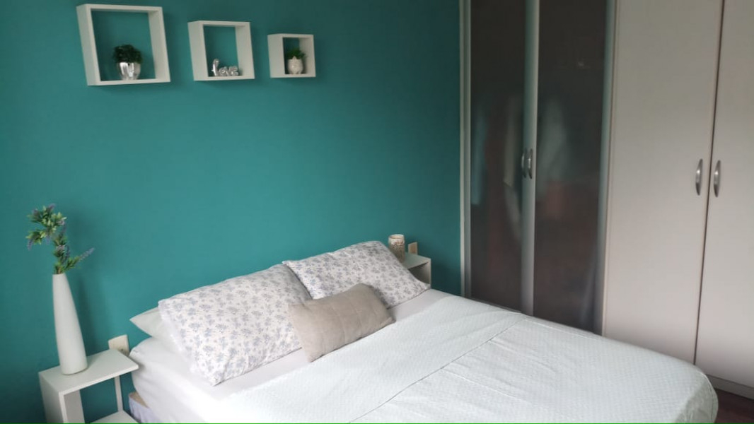 Imagem 1 da galeria do anúncio: Quarto suite para 1 pessoa em casa enorme e bem estruturada